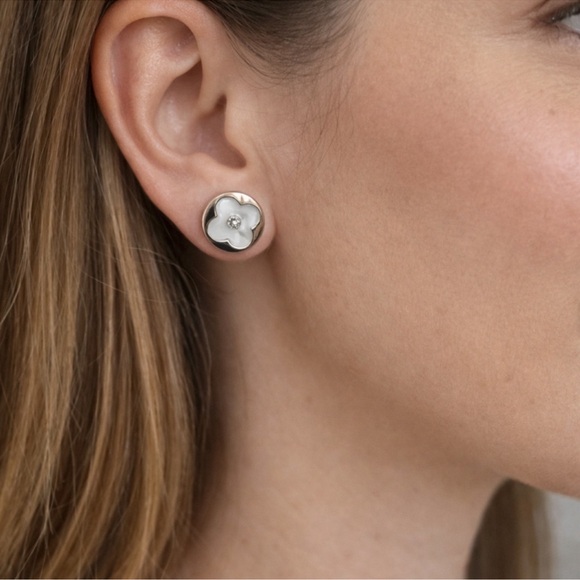 Cubic Zirconia Mother of Pearl Flower/Star & Clover Earrings Gold/Silver - Picture 8 of 12